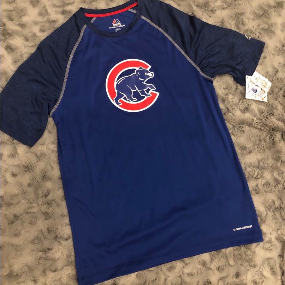 Majestic ⚾️⚾️Cubs T-Shirt UNISEX
